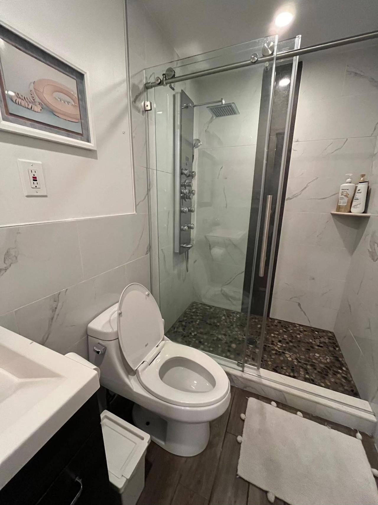 Apartament Modern Cozy Unit Near Geno'S & Pat'S Filadelfia Zewnętrze zdjęcie